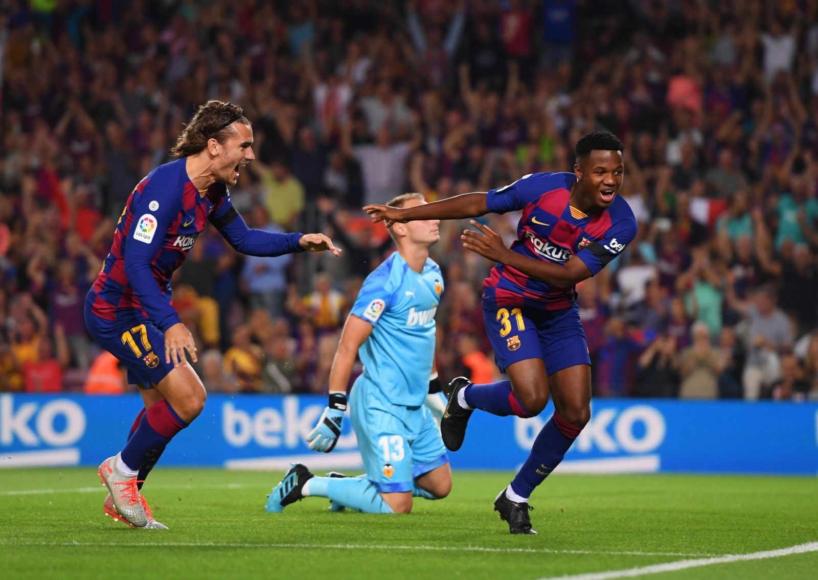 Nhận định Soi Kèo Barcelona vs Valencia, 22h15 ngày 19/12